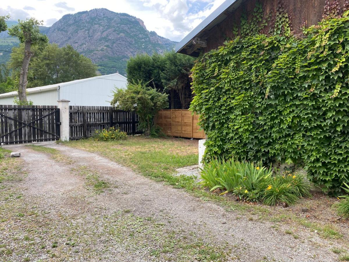 Villa Black Rok Saint-Jean-de-Maurienne Exteriér fotografie